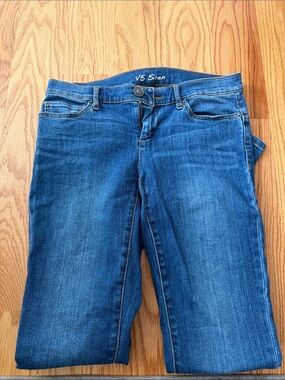 Victorias Secret VS Siren Women's Straight-Leg Jeans in Medium Blue Wash